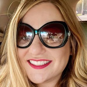 Meet your Posher, Karen